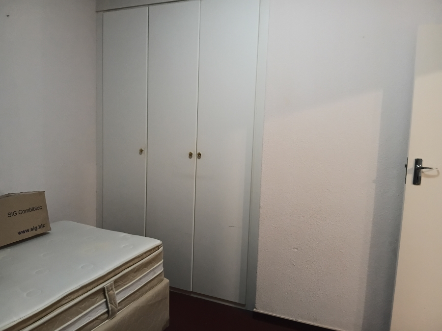 2 Bedroom Property for Sale in Kannoniers Park North West